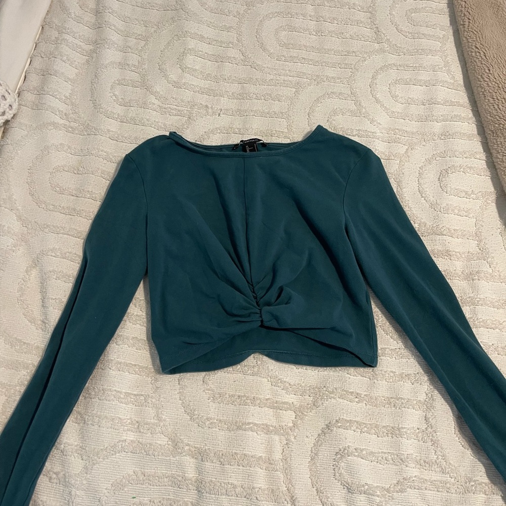 Forever 21 Long sleeved turquoise Crop top Size- Small